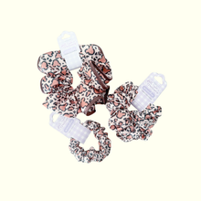 Load image into Gallery viewer, leopard scrunchies | Scrunchies
